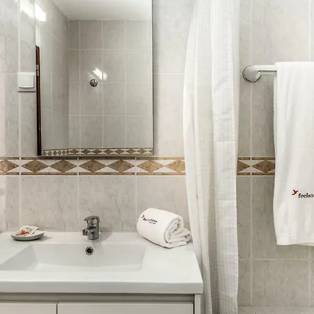 Flh Bright Flat Apartment *